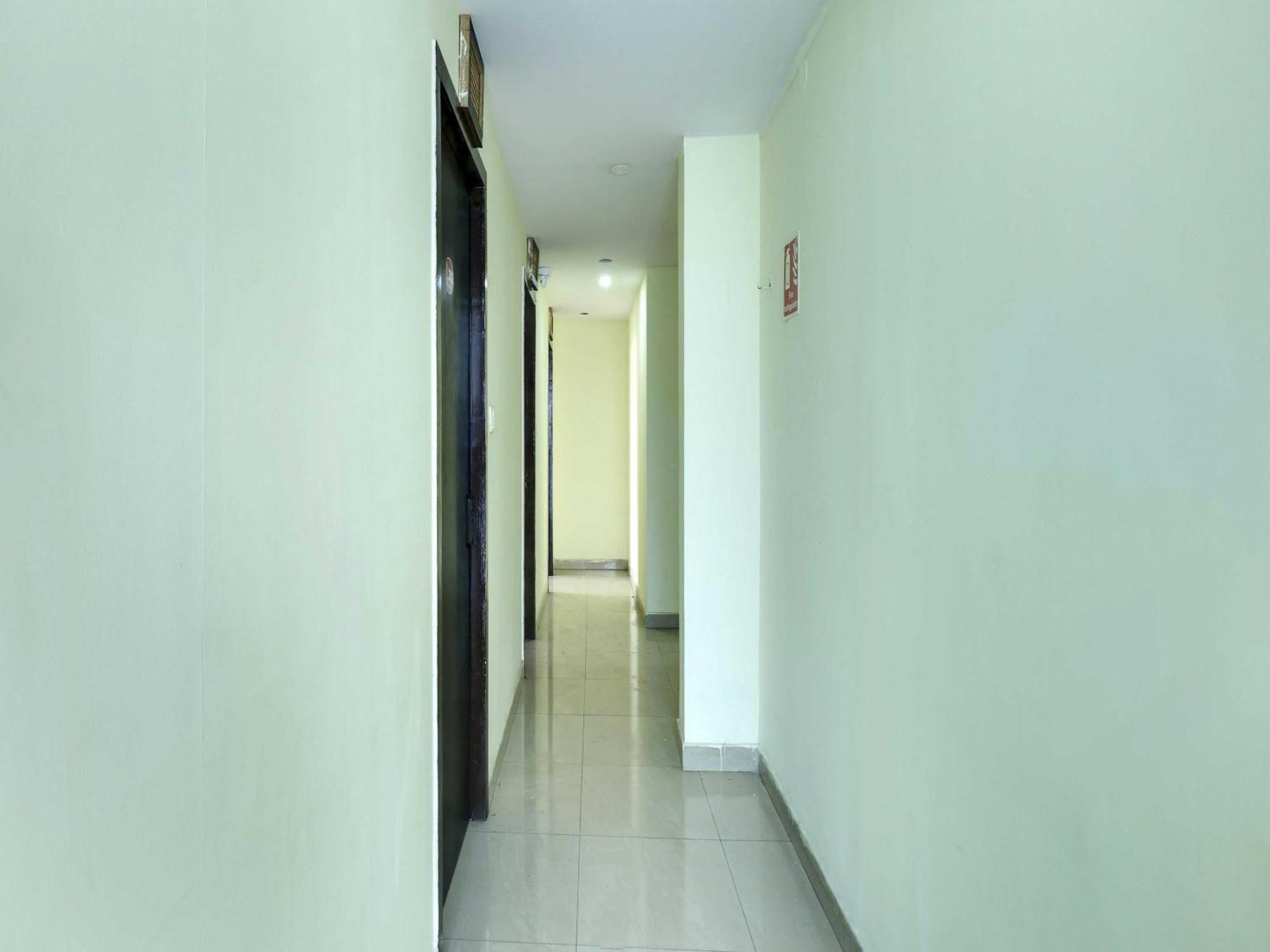 Hotel O Royal Galaxy Bangalore Exterior foto